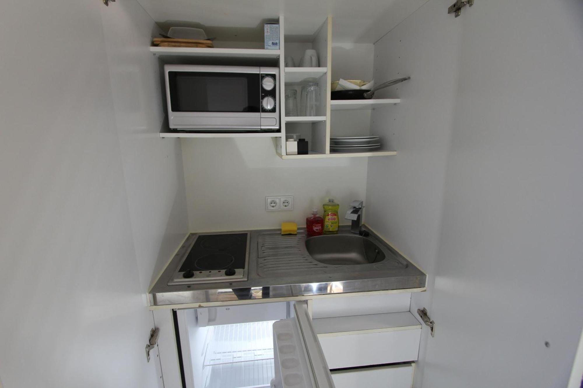 Kleine Wohnung Fuer Singles Даун Екстериор снимка